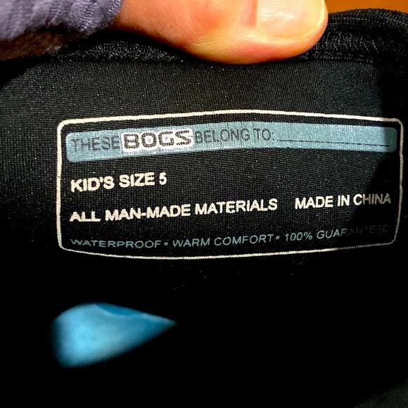 BOGS: Waterproof and weather resistant Slip-Ons; very GOOD condition..! - Picture 12 of 12